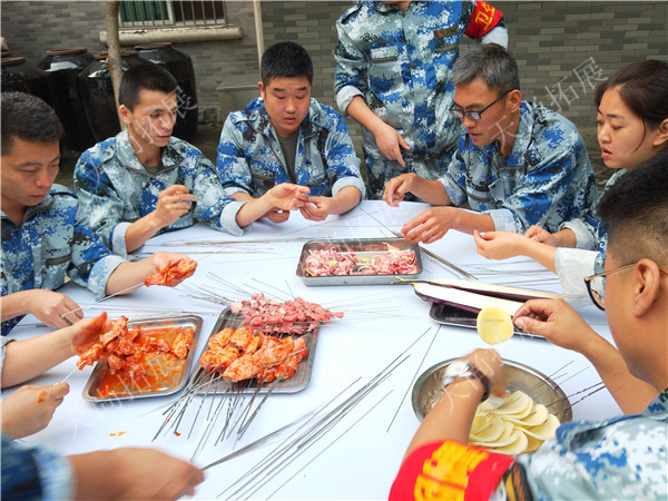 西安团建活动--一起做饭