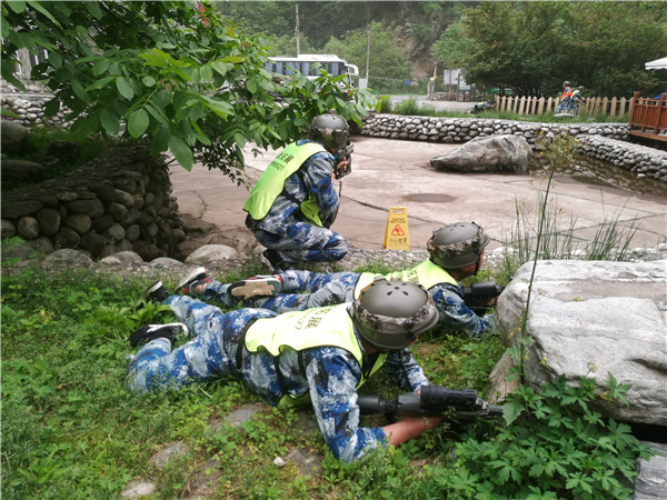 西安太平山庄拓展基地真人CS